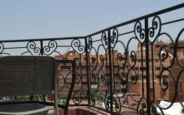 Apart Hotel Larbi