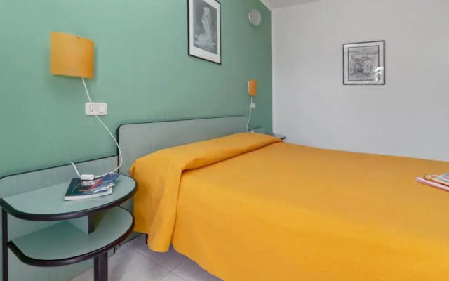 Mini Hotel