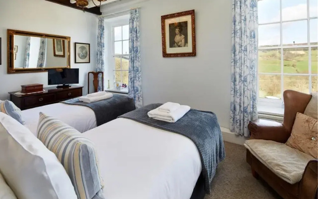 White Horse Farm Hotel