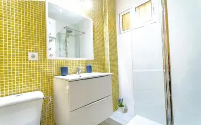 Iris Apartments Sea View