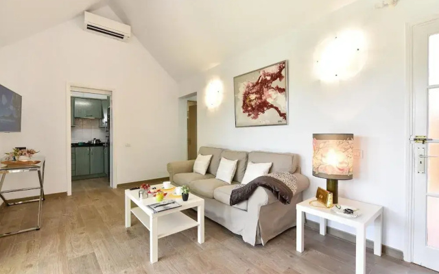 Bungalow in Maspalomas Near Beaches & Pool