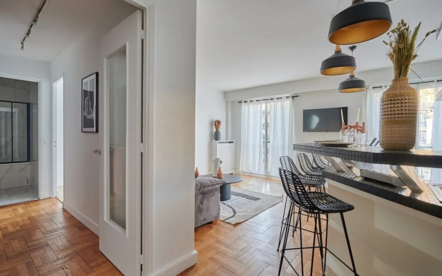 Apartment in the 16th Area Residential District