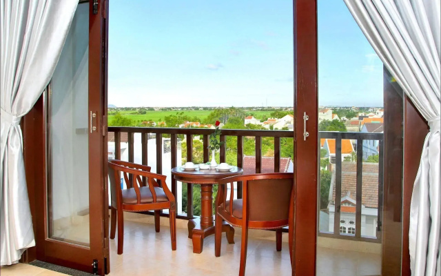 Sunshine Hoian Hotel