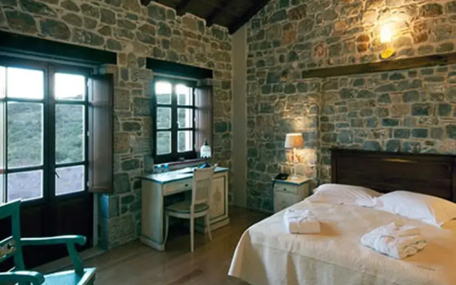 Xemoni Hotel