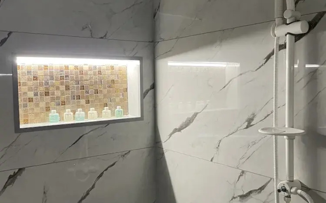 Отель Luxin