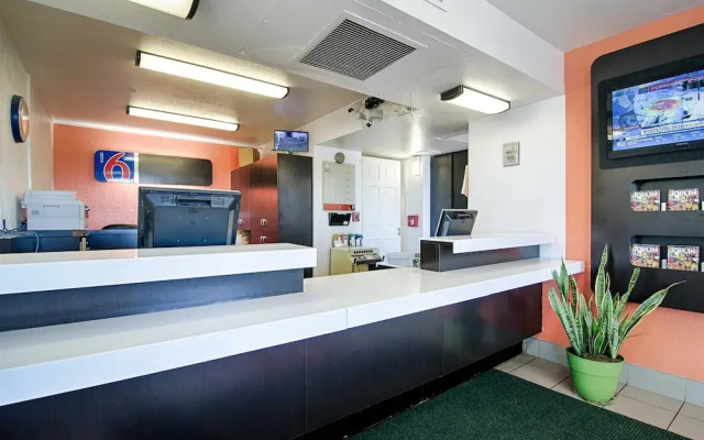 Motel 6 Joplin