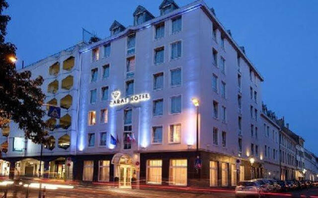 Das Carls Hotel Altstadt вид на фасад