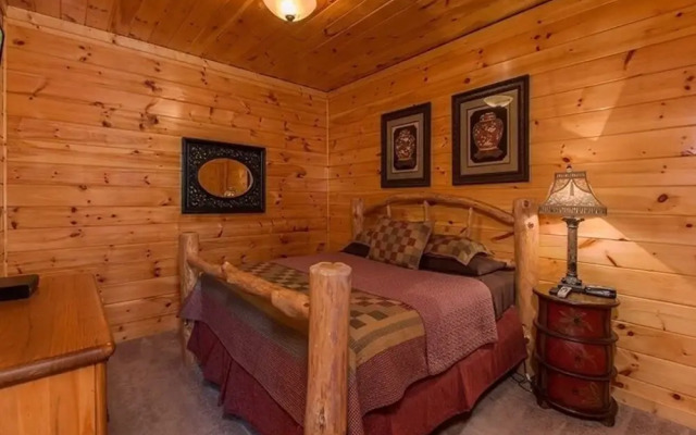 Splash Country 4 Bedrooms 4 Bathrooms Cabin