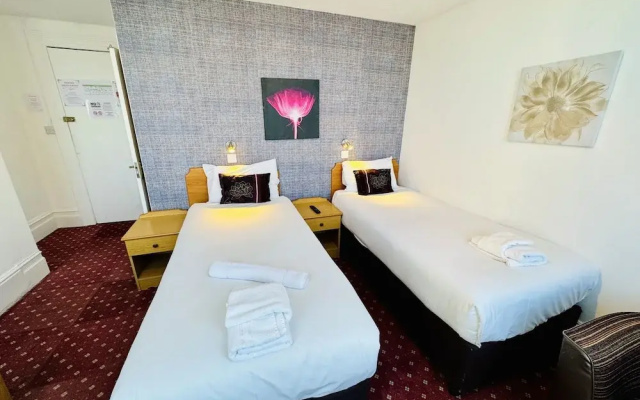 Carlton Courth Hotel Eastbourne