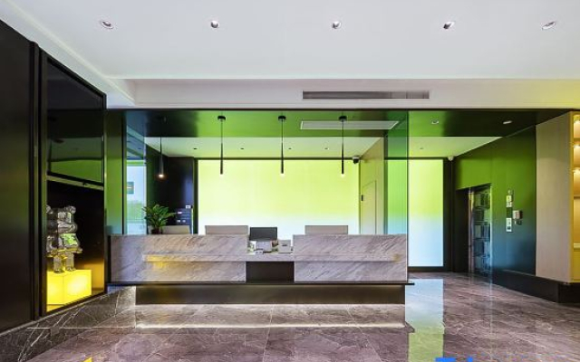 Yaman Yunding Hotel (Xiaozhen Yinxiang Branch near Jiangdong Subway Station)