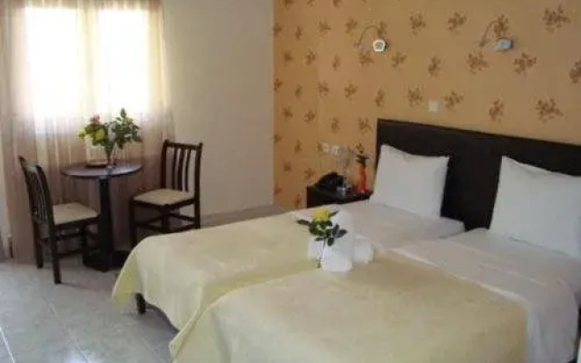 Enastron Hotel