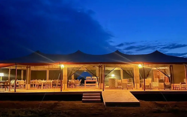 Wildlux Serengeti Camp