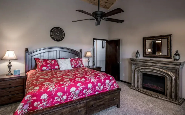 ALTO ESCAPE - Four Bedroom Home
