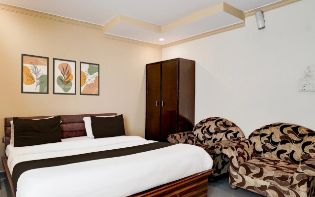 OYO 10592 Hotel Ganga Palace