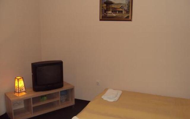 Sofa Guesthouse In Sarajevo Bosnia And Herzegovina From 41 Sofa Guesthouse In Sarajevo Bosnia And