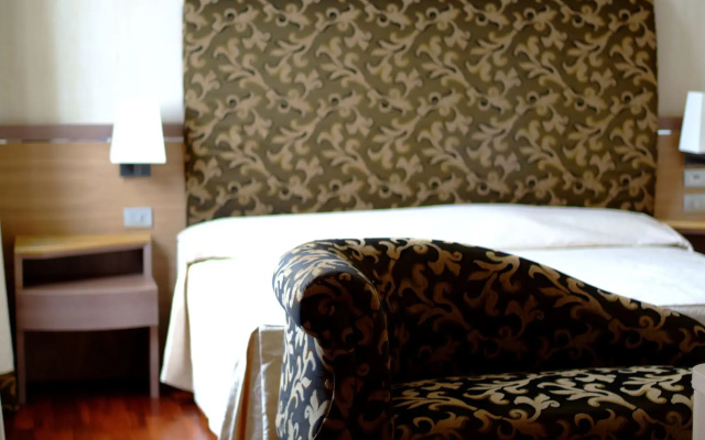 Poli Hotel