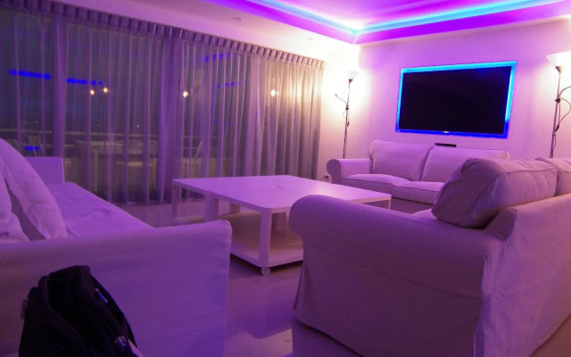 Swiss Villas Panoramic – Hillside Beach View
