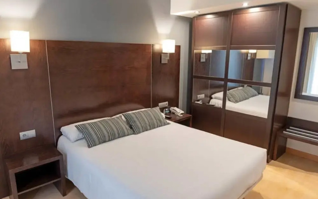 Hotel Cardeña by gaiarooms