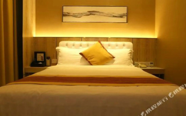 Sky Mall Hotel