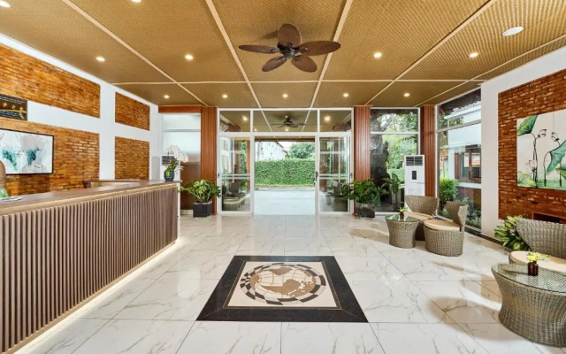 Famiana Green Villa