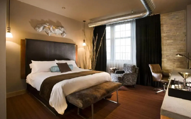 The Iron Horse Hotel