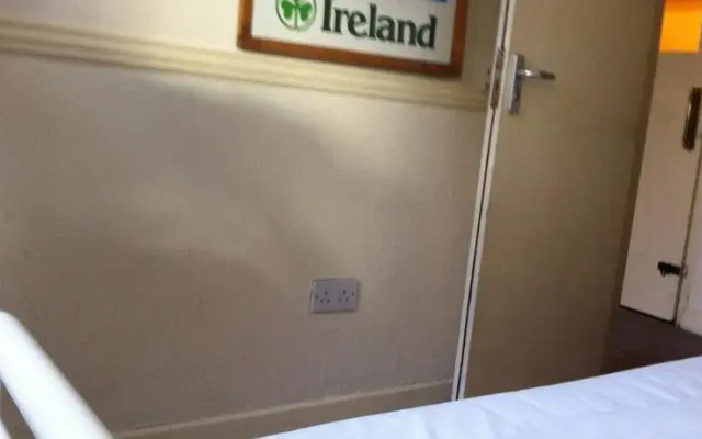 Pillar Bed & Breakfast