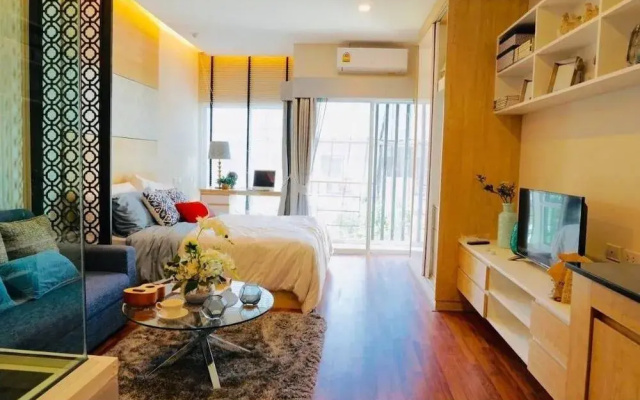 Siri Condo by Tophomerent