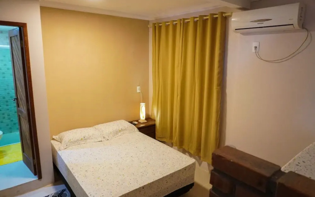 Hostel House Santinho