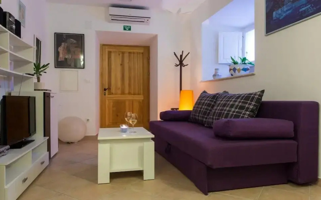 Nila's Place