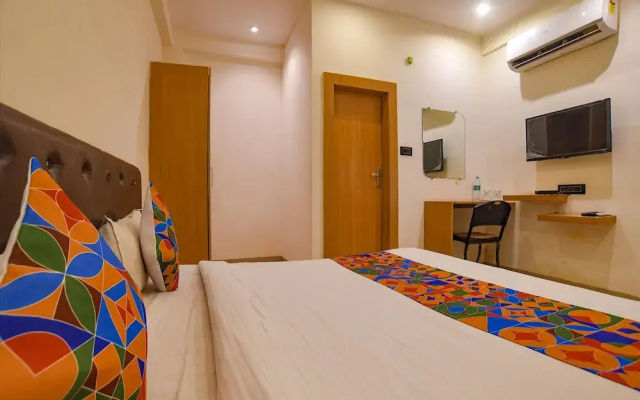 OYO Easy Stay