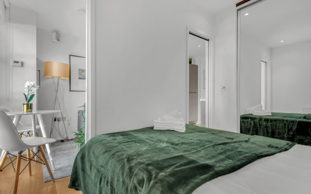 Classic One Bedroom Apartment in Camden