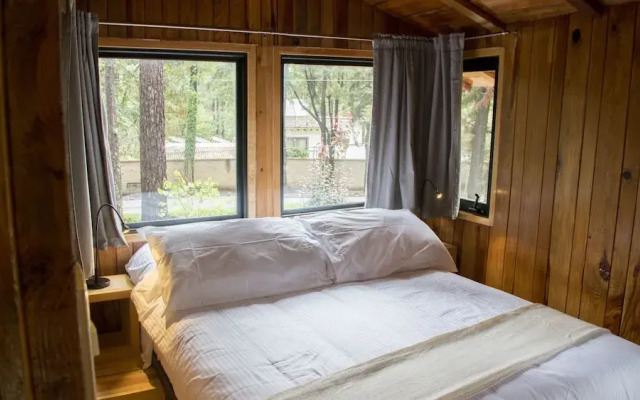Valle de Bravo Family Retreat Cabin Surrounded by Nature