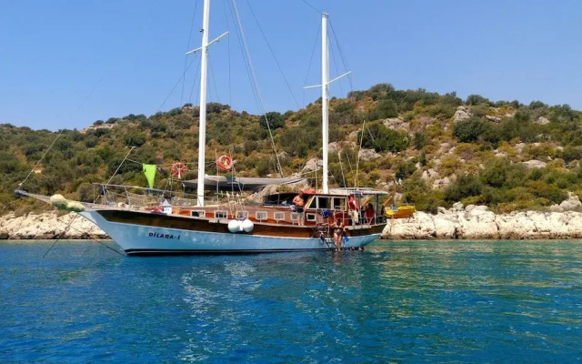 Dilara Boat