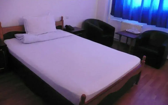 Hotel Uranus