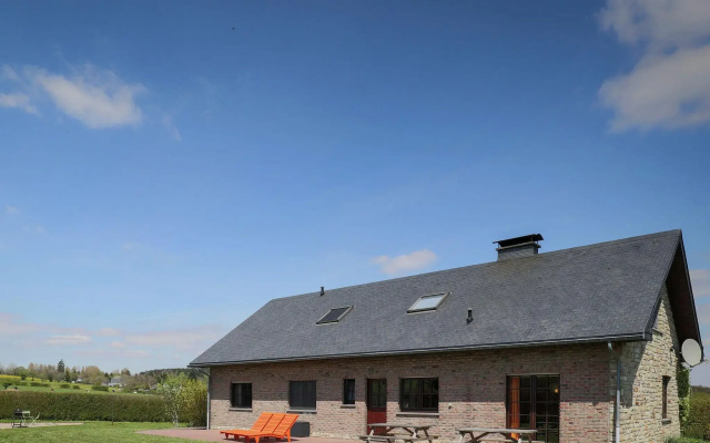 Spacious Holiday Home in the Ardennes with Sauna & Hot Tub