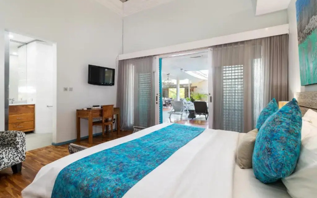 Pura Villa