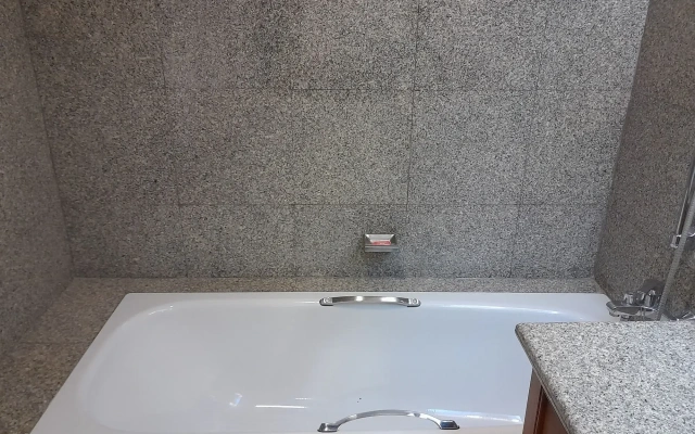 Songphanburi Hotel