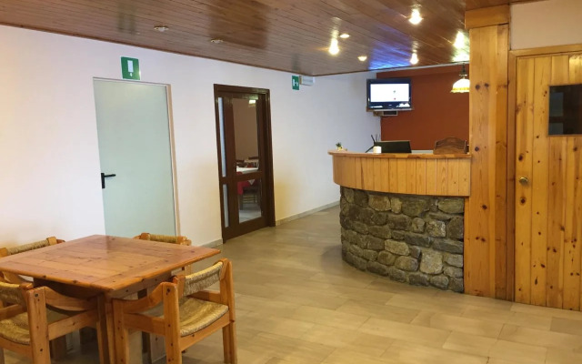 Hotel Mezzaluna