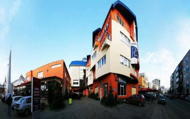 Premier Hotel