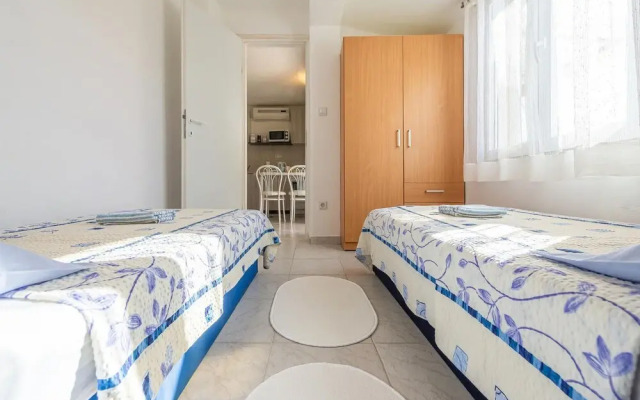 Awesome Apartment in Vir With 2 Bedrooms and Wifi