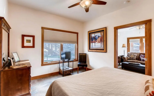 Black Canyon Inn Unit F4