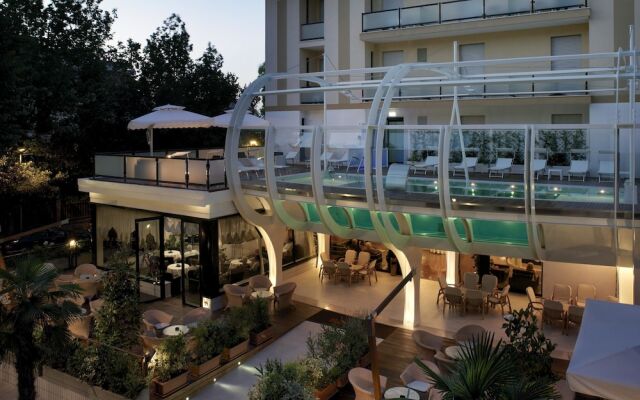 Hotel Boemia вид на фасад