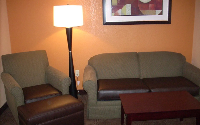 Best Western Plus Vermilion River Inn & Suites