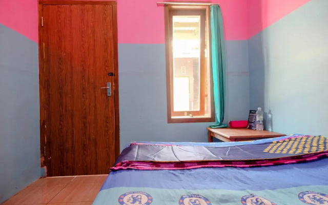 Ijen Traveller Homestay by ZUZU