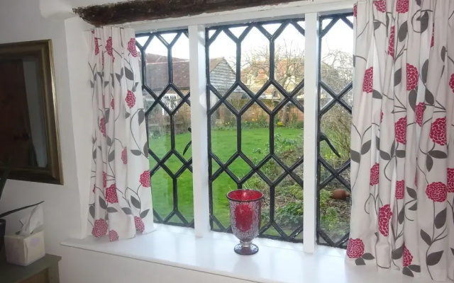 Strawberry Cottage B&B