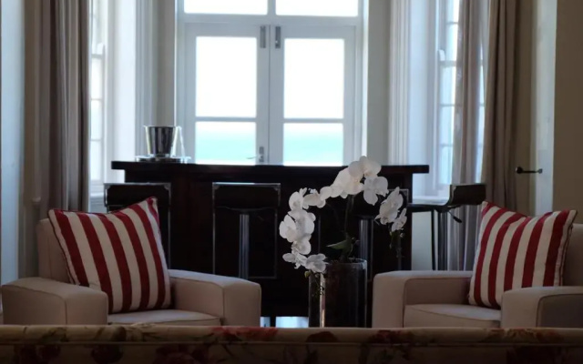11 Westcliff Rentals