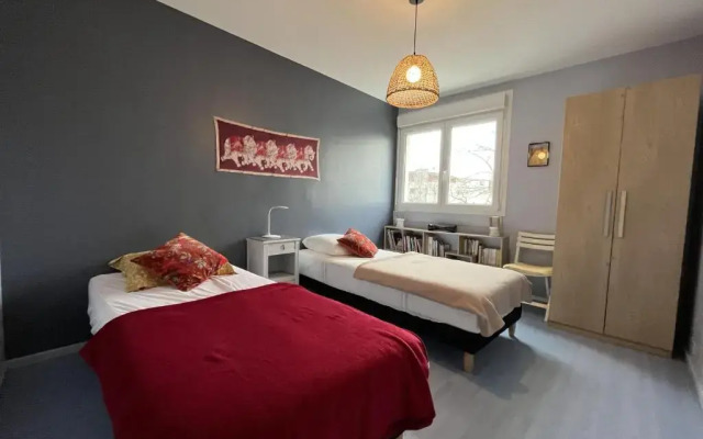 Bel appartement clair à 10mn du port à pied