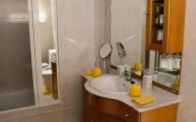 Zizis Place