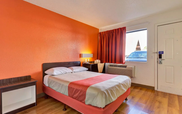 Motel 6 – Santa Rosa, CA - South