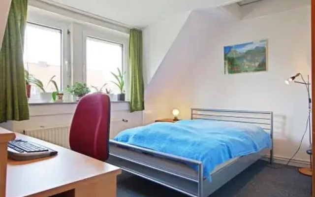 2 Single Rooms Fairground (5042)